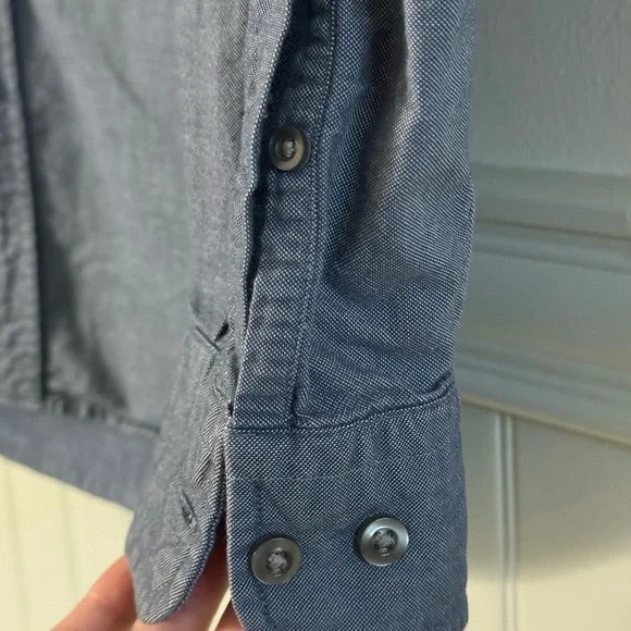 GOODTHREADS Men's Slim-Fit Long-Sleeve Oxford Indigo Chambray Button Up Size M - Picture 8 of 11